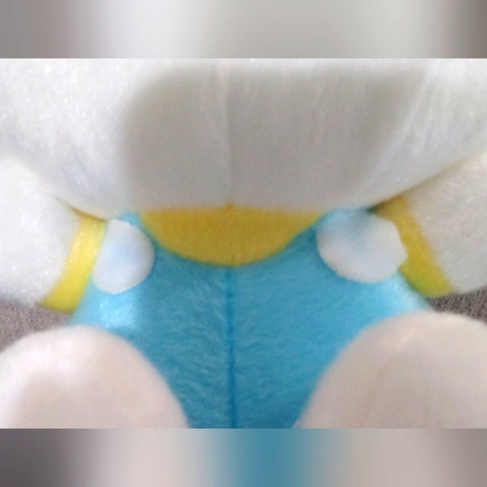 Hello Kitty plush - Picture 5 of 9